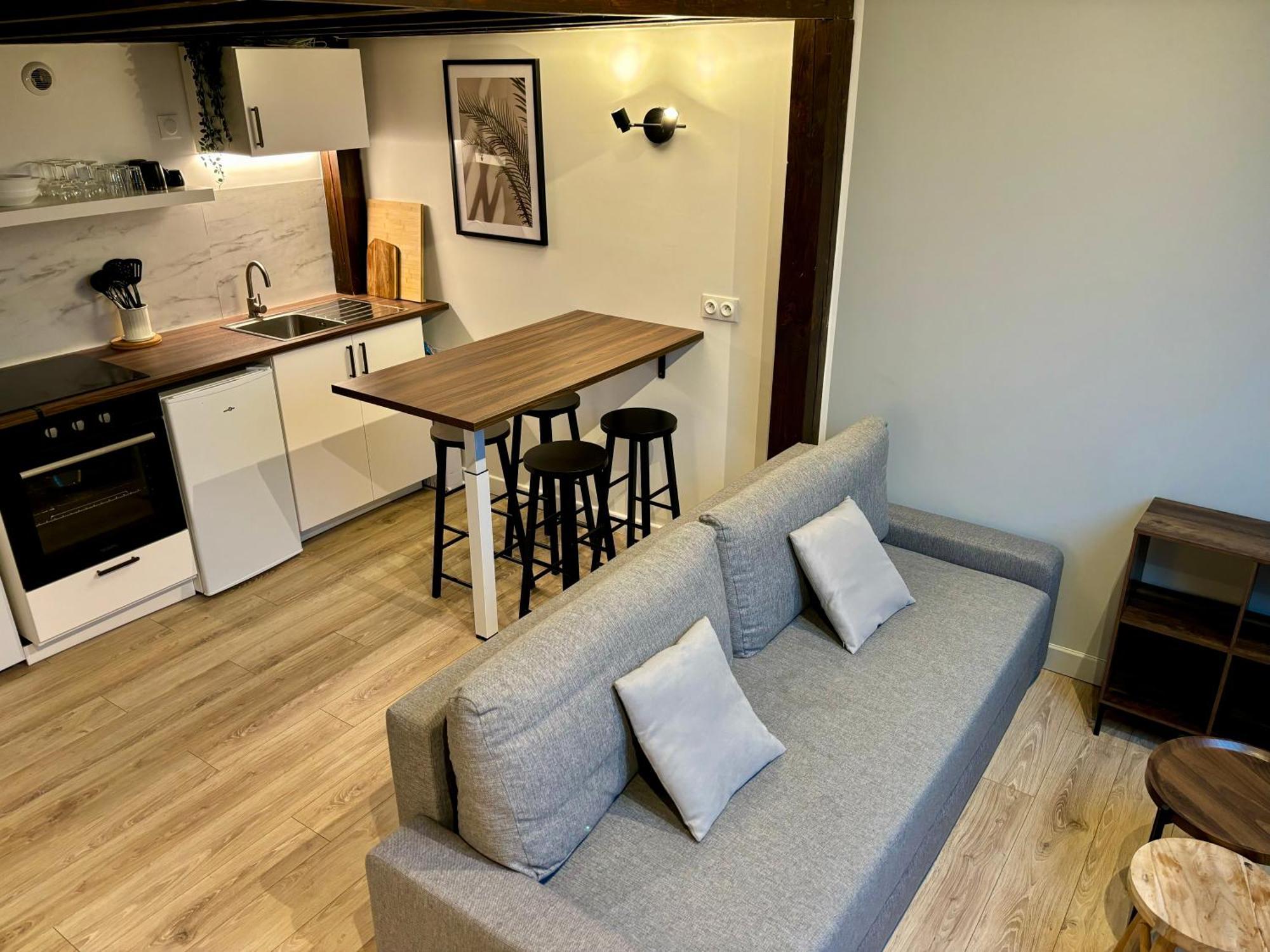 Le Petit Jardin, Proche Gare, Hyper Centre Appartement
