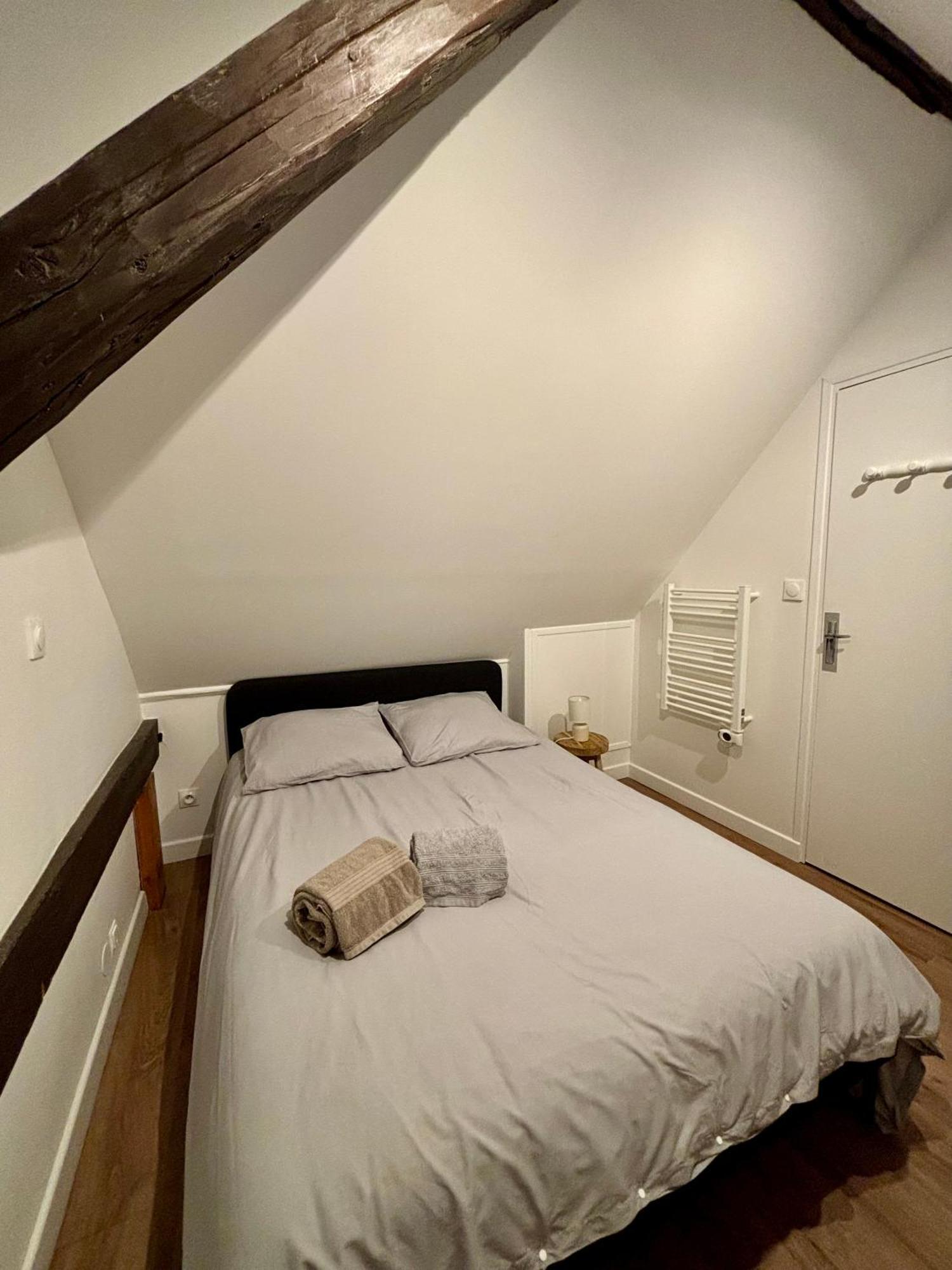Le Petit Jardin, Proche Gare, Hyper Centre Appartement Cambrai